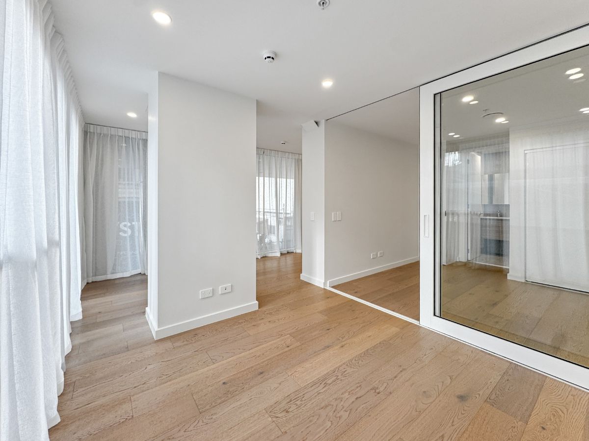 Welcome to 103 at Hyde Lane - Mehr