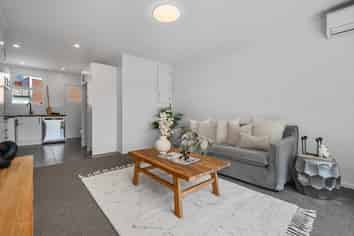 9B Jonathon Street, Judea