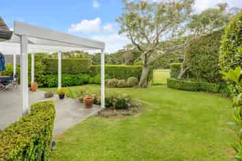 16 Peretao Rise, The Gardens