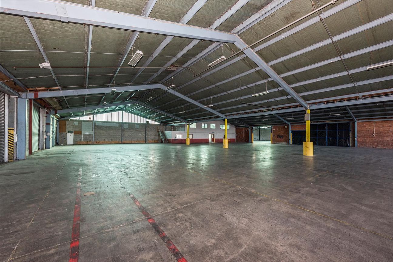 CBRE | Affordable Mt Wellington Warehouse with Profile - Ansicht 2