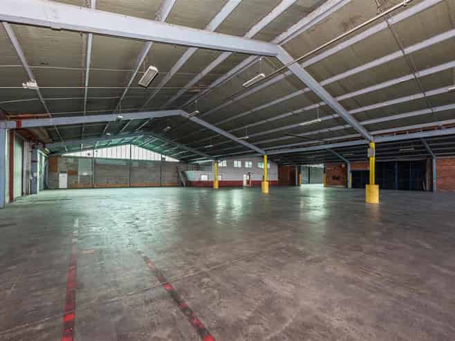 CBRE | Affordable Mt Wellington Warehouse with Profile