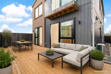 12 Harbourside Parade, Hobsonville