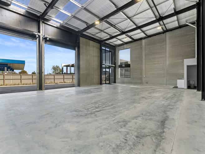 Industrial Space Near The Base
