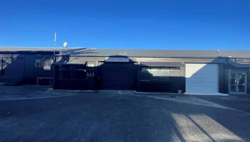  Unit 2, 46B Taharoto Road, Takapuna