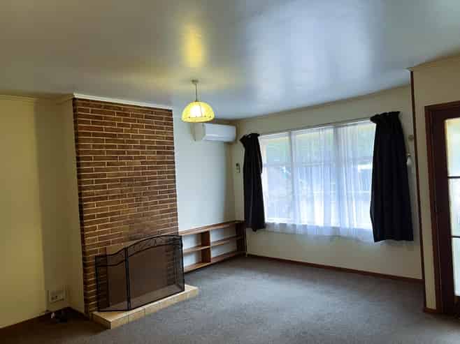 2/15 Dawson Street, Hamilton East