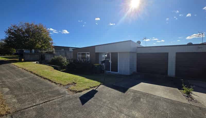80 Prado Drive, Pukekohe