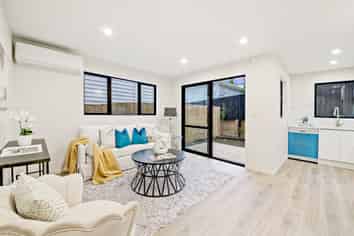 8C Butterworth Drive, Glendene