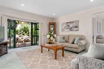 7 Houhere Close, Albany