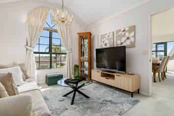 7 Houhere Close, Albany