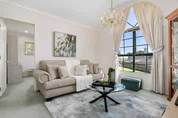 7 Houhere Close, Albany