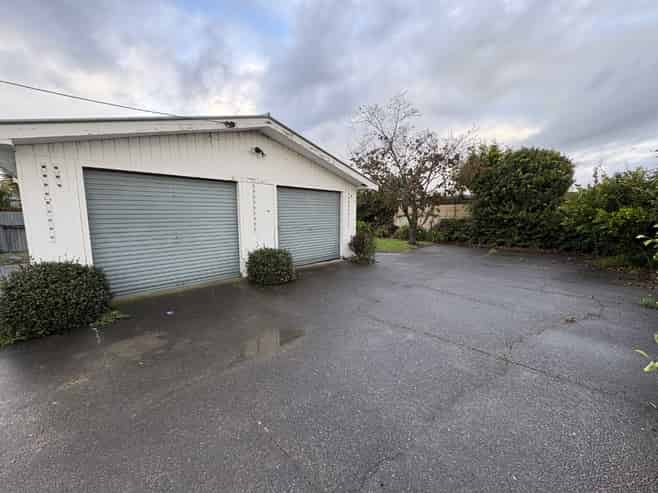 17 Howard Road, Taradale
