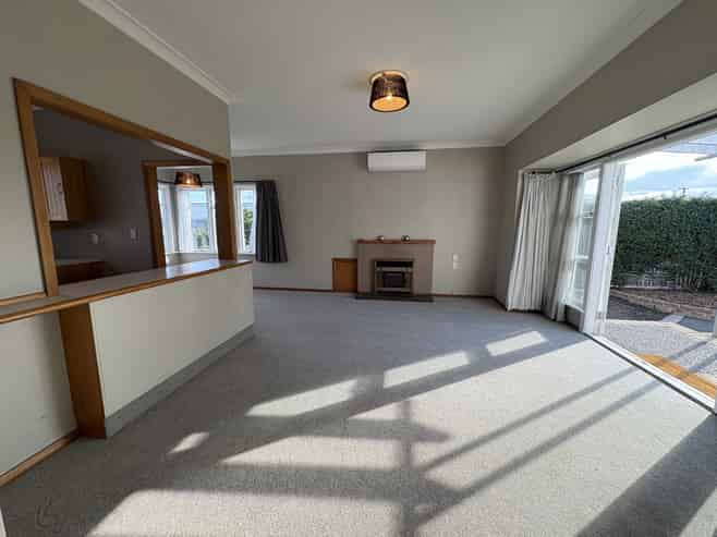 17 Howard Road, Taradale