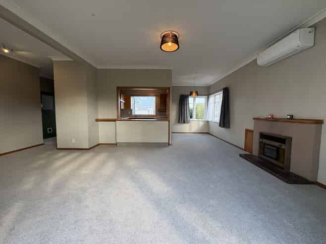 17 Howard Road, Taradale