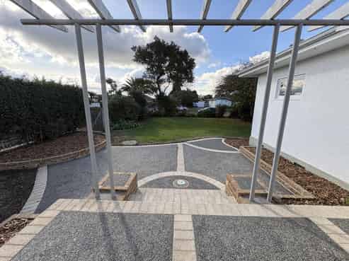 17 Howard Road, Taradale