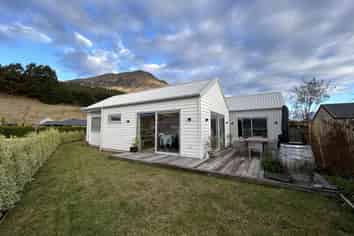 16 Springfield Road, Dalefield/Wakatipu Basin