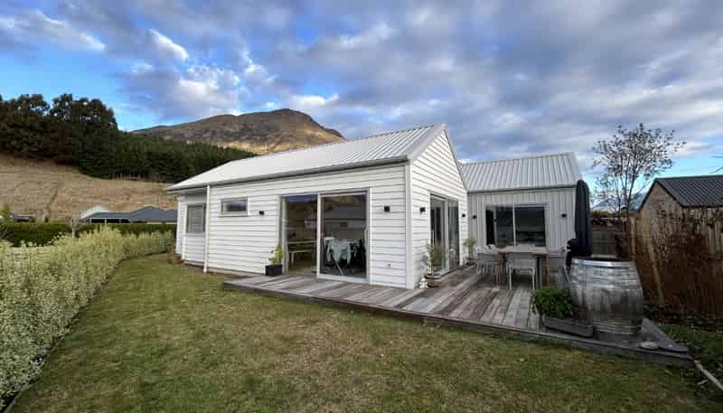 16 Springfield Road, Dalefield/Wakatipu Basin