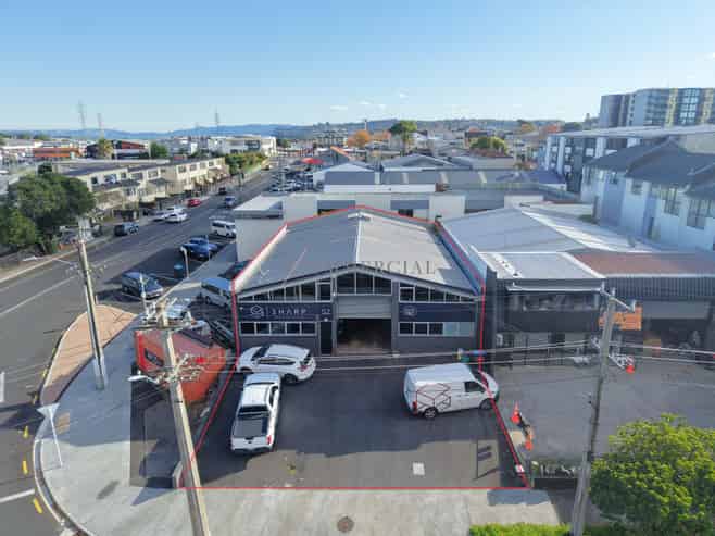 Modern & Road Front in Onehunga - 391sqm