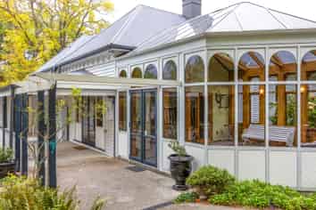 186 Summerhill Road, Cust