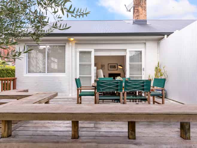25 Edmund Street, Saint Heliers