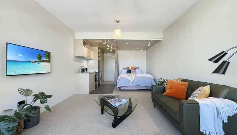 102/2 Campbell Terrace, Petone