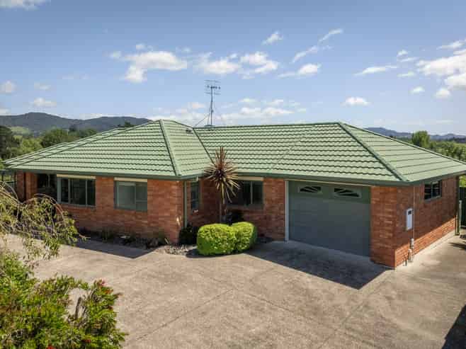 16 Donegal Place, Katikati