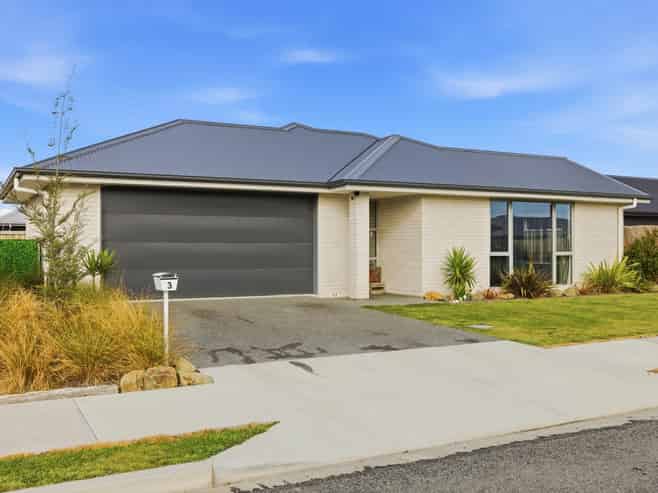 3 Yates Place, Amberley