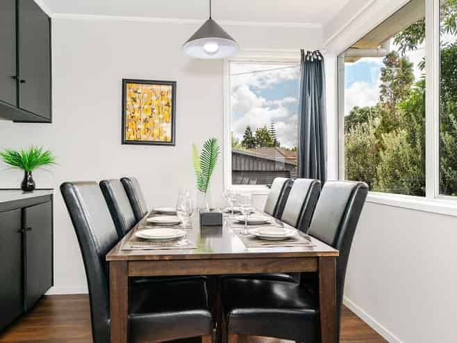 6 Cherry Tree Place, Massey