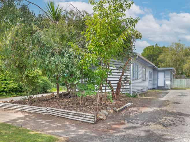 88 Queenwood Road, Levin