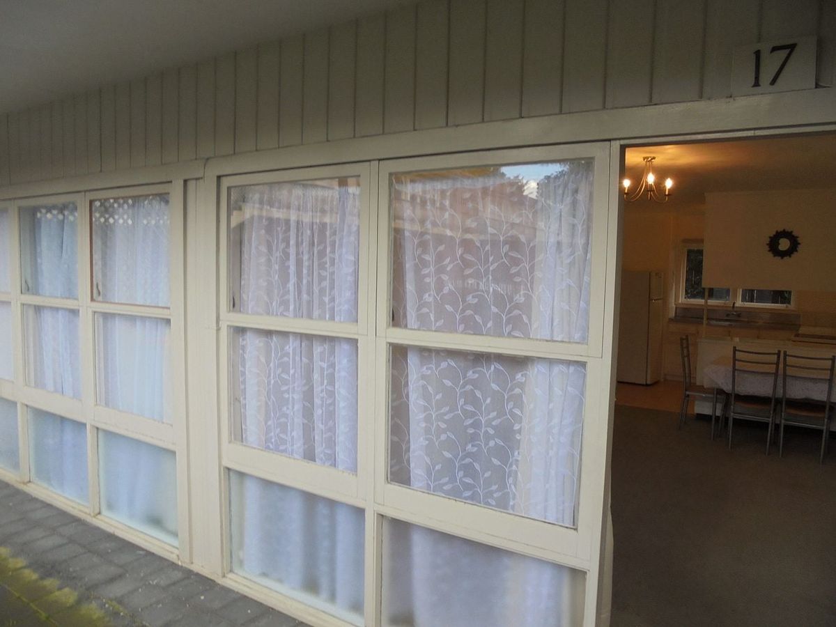 2 Bedroom DGZ Unit Ready To Move In! - Widok 2