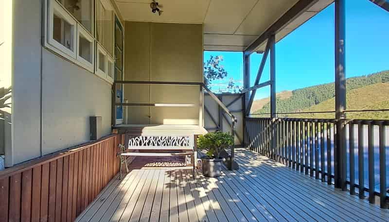 7 Amos Way, Kingston