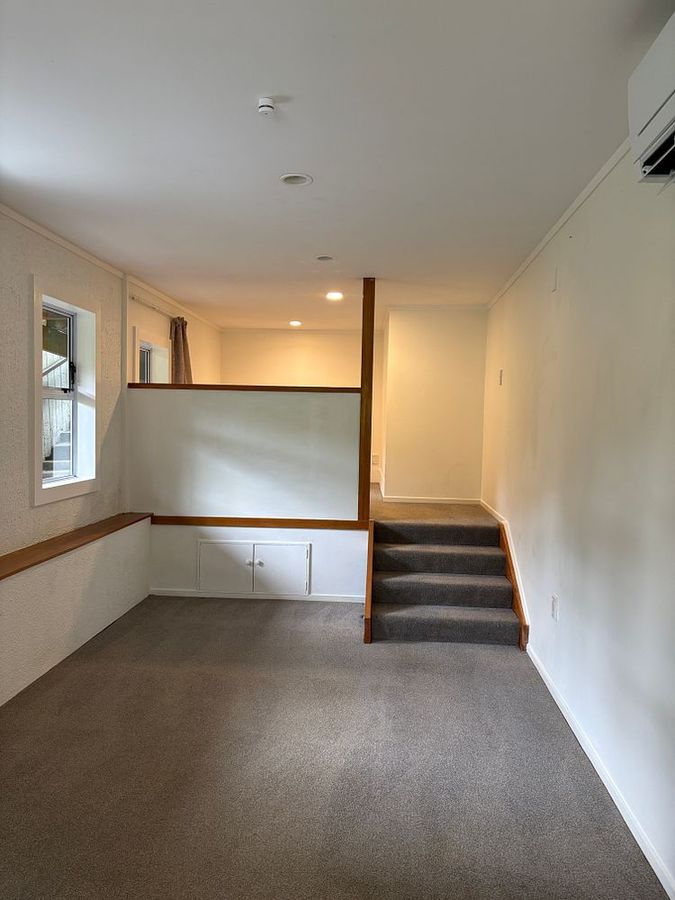 Private 1 Bedroom Flat with Views - Power Included - Widok 5