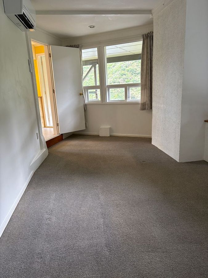 Private 1 Bedroom Flat with Views - Power Included - Widok 6
