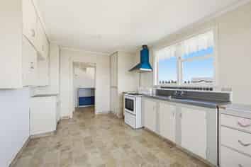 2/38 Wordsworth Crescent, Maraenui
