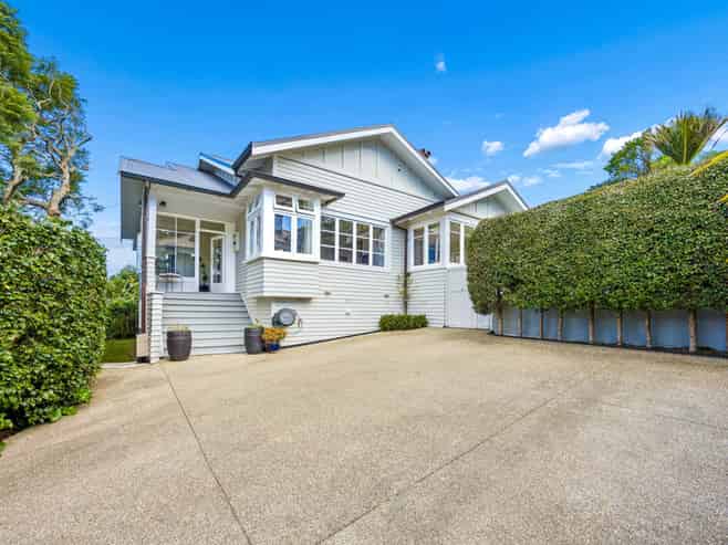 9 Buckley Road, Epsom