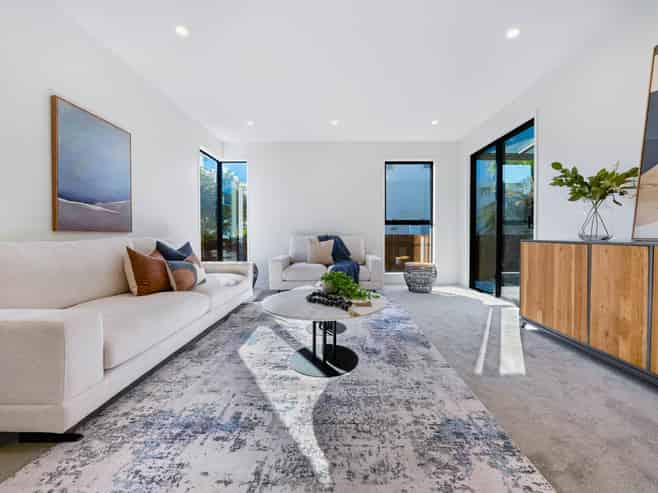 80 Medallion Drive, Oteha