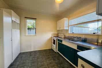 24 White Street, Whitianga