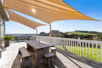 102E McGregor Road, Clevedon