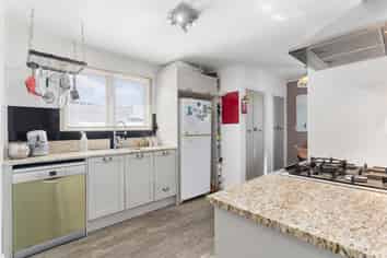123 Stoddard Road, Mount Roskill