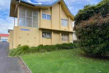 8/223 Grey Street, Hamilton East