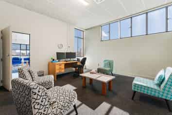 Elevated CBD Office 400m² – 800m² with Lift Access