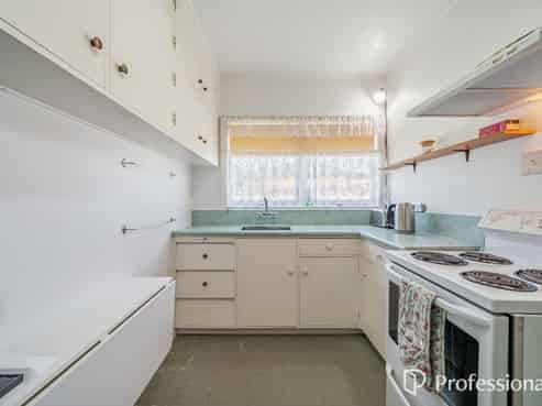 3/1079 High Street, Taita