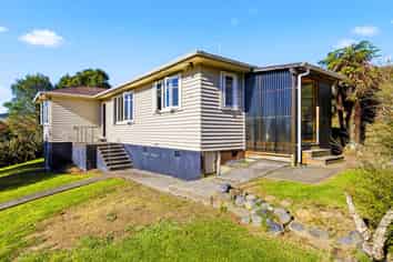 16 Tarrangower Avenue, Taumarunui