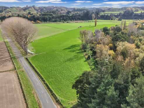 27 Pohangina Valley East Road, Ashhurst