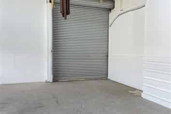 Versatile Industrial Premises with Yard
