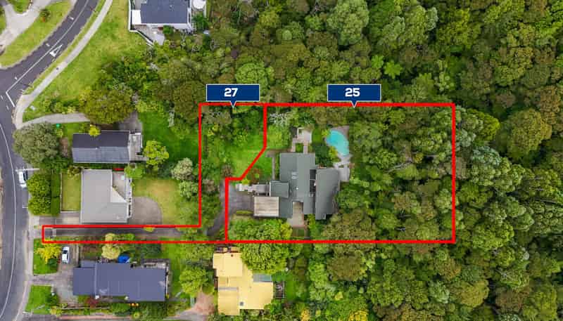 27 Kauri Glen Road, Northcote