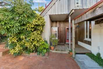 26 McDowell Crescent, Hillcrest