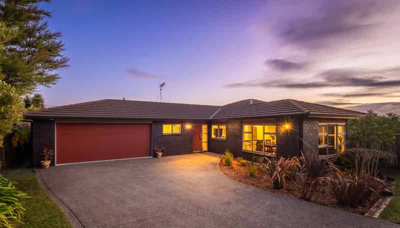 79 Waterstone Avenue, Paraparaumu