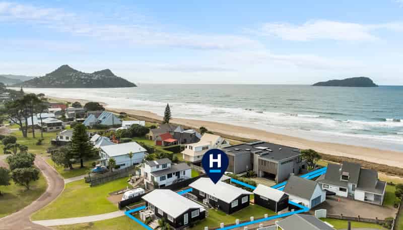 20A & 20B Champion Place, Pauanui