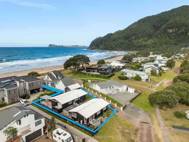 20A & 20B Champion Place, Pauanui