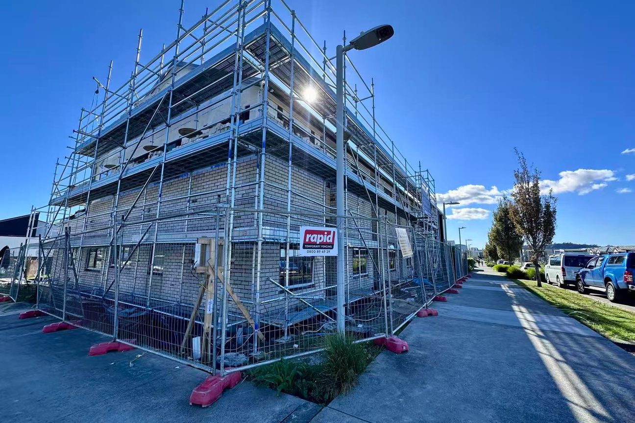Secure One Before Completion!! - Bild 5